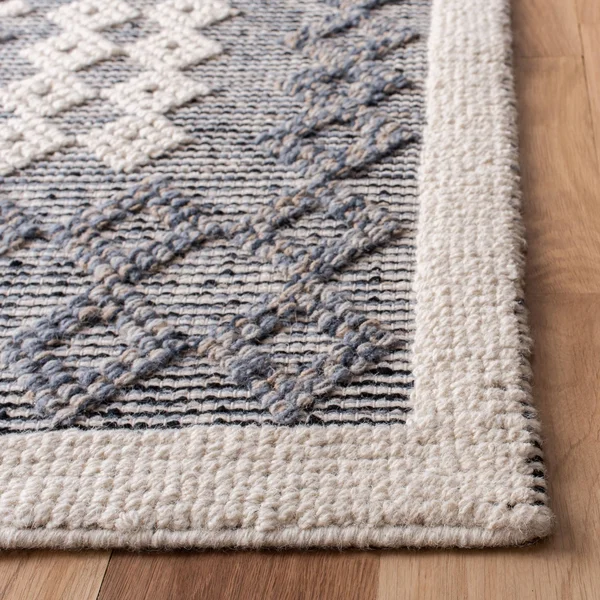 Safavieh Natura Rug Collection NAT625N - Cream - Navy - 3' x 5'