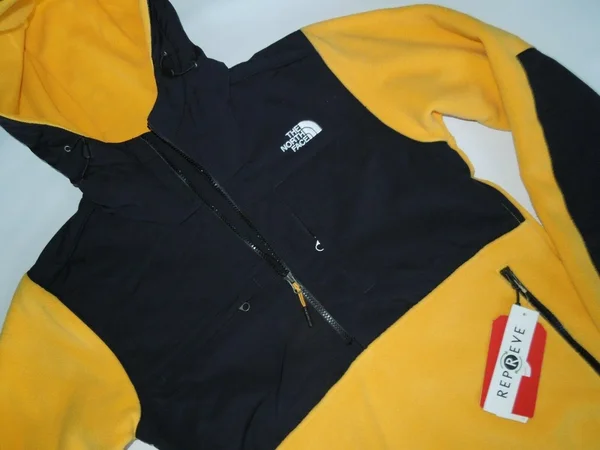 The North Face Men's Denali Anorak - Small - TNF Yellow, TNF Black