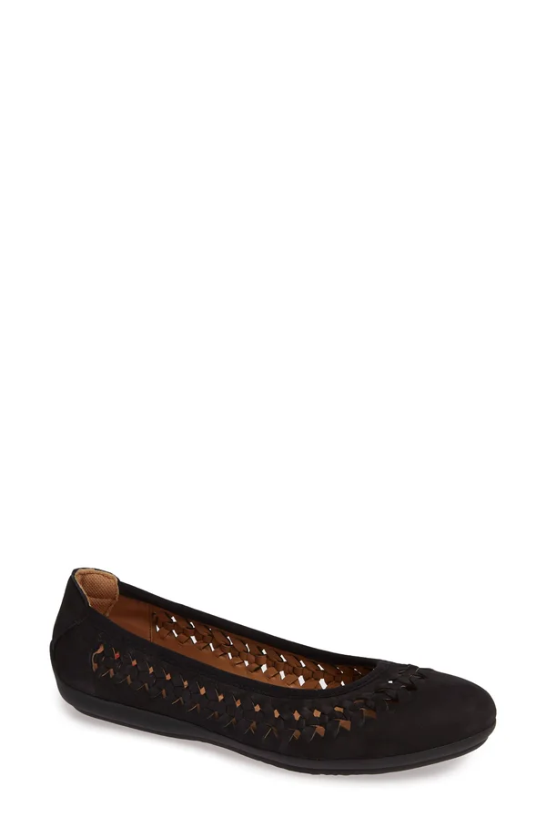 Women's Comfortiva Marilu Flat - Size 7 W - Black