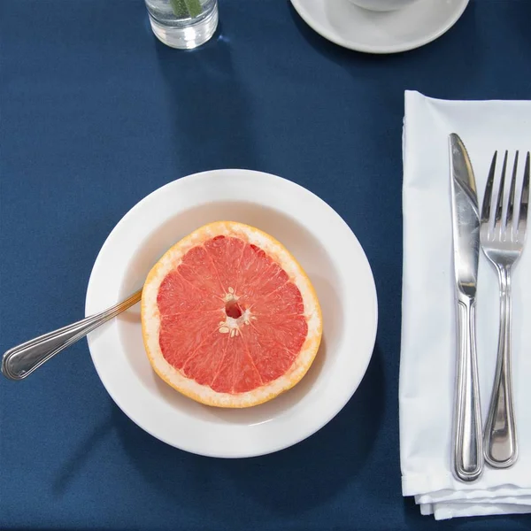 Tuxton ALD-063 Alaska 10 oz. Bright White China Grapefruit Bowl