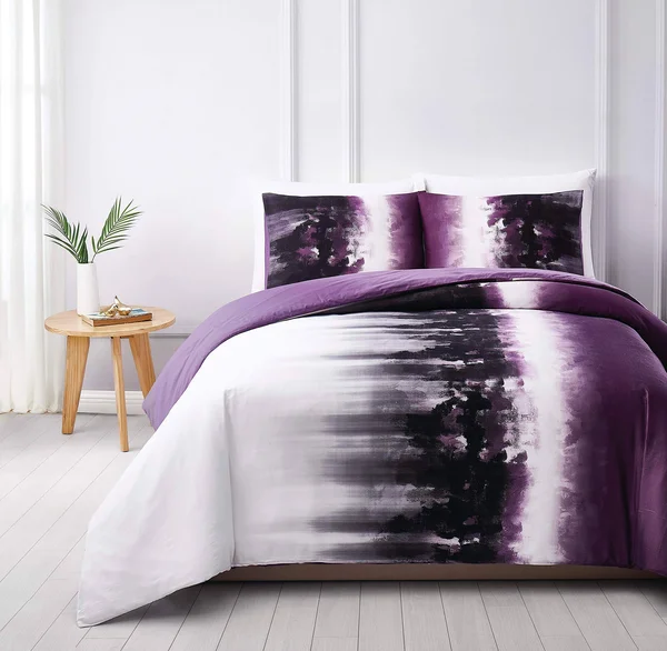 Vince Camuto Mirrea Comforter Set - King, White/Purple