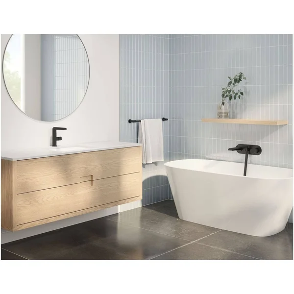 Riobel PBS01C Parabola Single Hole Bathroom Faucet with Drain Assembly Finish: Chrome