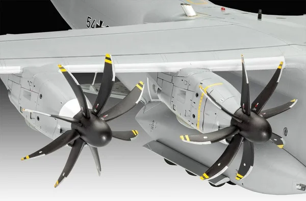 Revell - 03929 1/72 Airbus A400M Luftwaffe