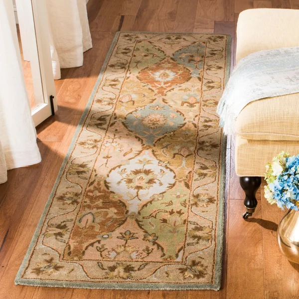 Safavieh 2&-3x22 x 8& Classic CL388B Multi Rug