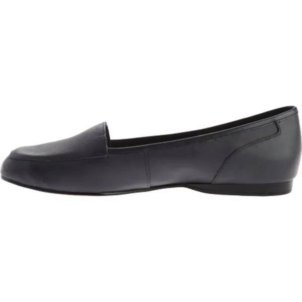 Bandolino Women's Liberty Flat - Size: 9, Navy Leather