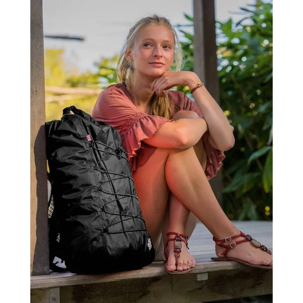 CabinZero RFID 30L Adv Dry Backpack - Absolute Black
