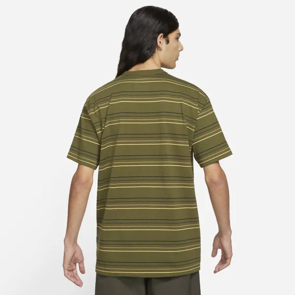 Nike Sportswear Premium Essentials Men's T-Shirt in Green - Size: Xs, DB6531-326