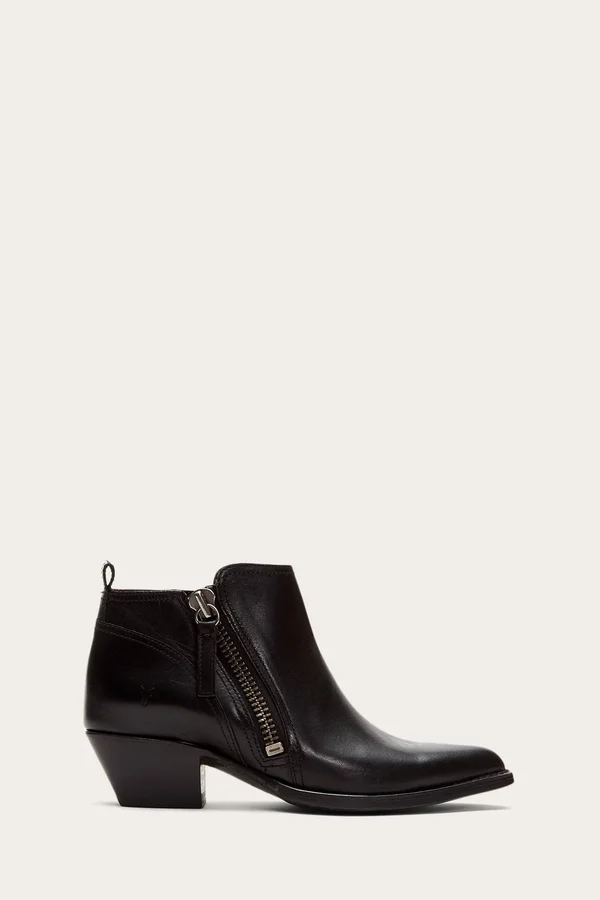 Frye, Sacha Moto Short, 6.5 US, Black