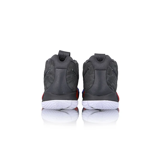 Nike Kyrie 4 Basketball Shoes