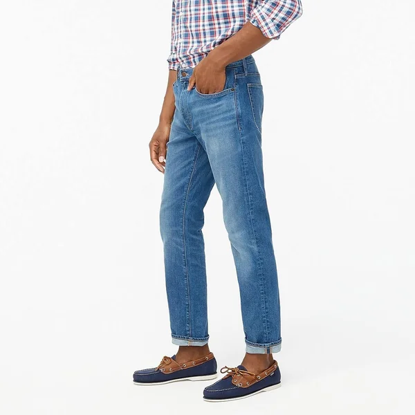 J.Crew Factory Mens Straight-Fit Jean in Signature Flex (Light Medium, Size 33x30)