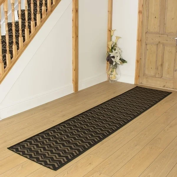 runrug USA Chevron Black Hallway Carpet Rug Runner Length: 31 foot, WI
