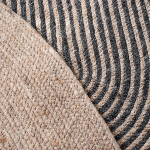 Safavieh Braided Rug Collection BRD904F - Grey, Black - 4& x 6& Oval