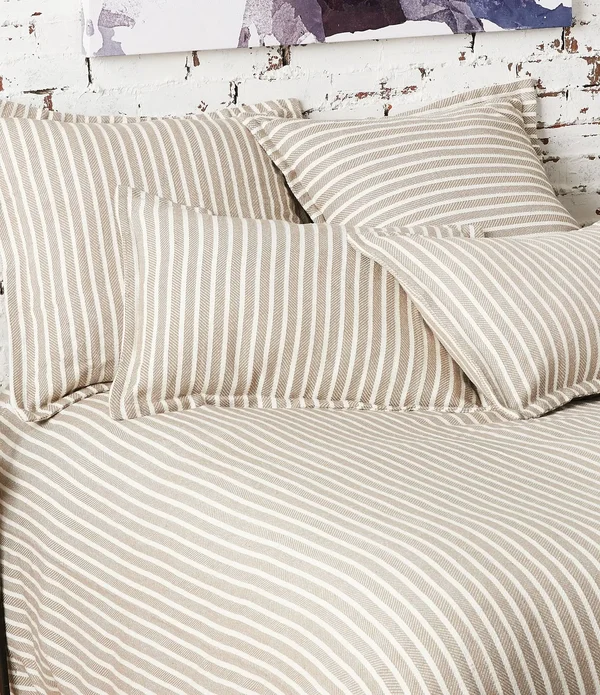 Carol & Frank Bengal Stripe Azalea Blanket - Queen