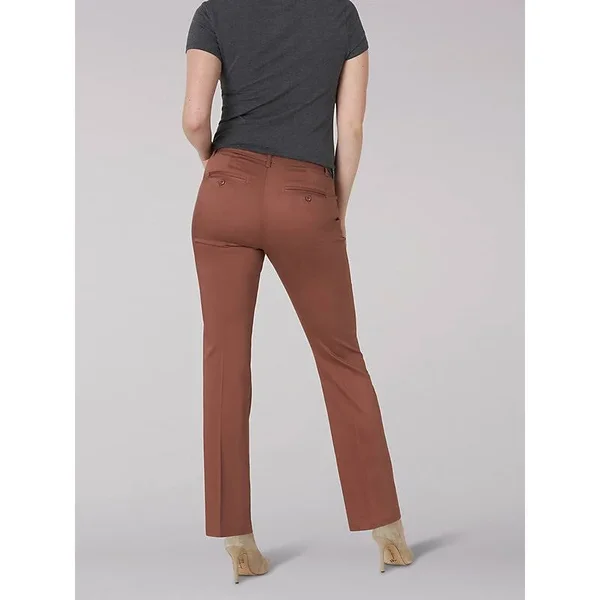 Lee Women's Flex Motion Regular Fit Straight Leg Pant