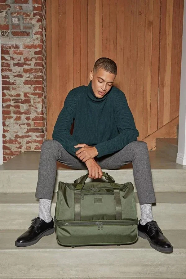 Stevyn Duffel, CALPAK Hazel