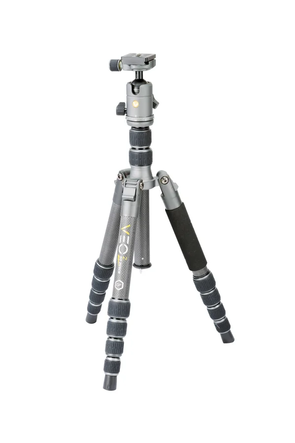 Vanguard Used VEO 2 Go 265CB Travel Tripod Kit with 5-Section Carbon Fiber Tripod & T-50 Compact Ball Head, 56.25x22 Extende
