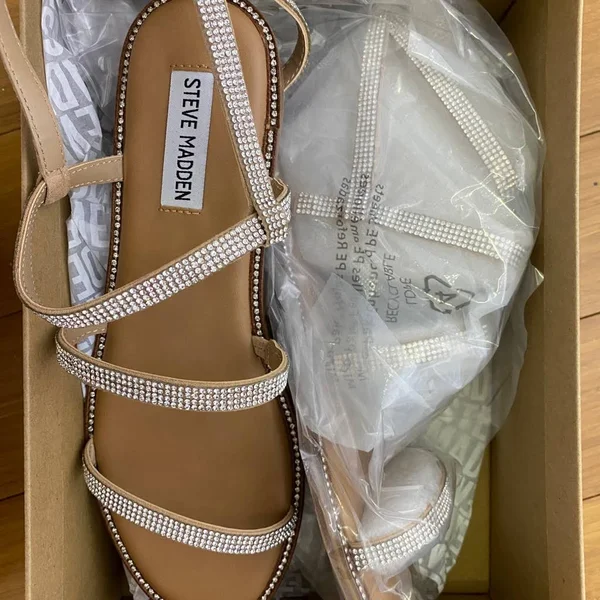 Steve Madden Transport-R Strappy Rhinestone Sandals - 8M