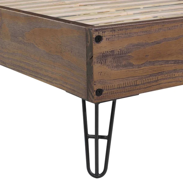 Montauk Queen Platform Bed Color: Driftwood