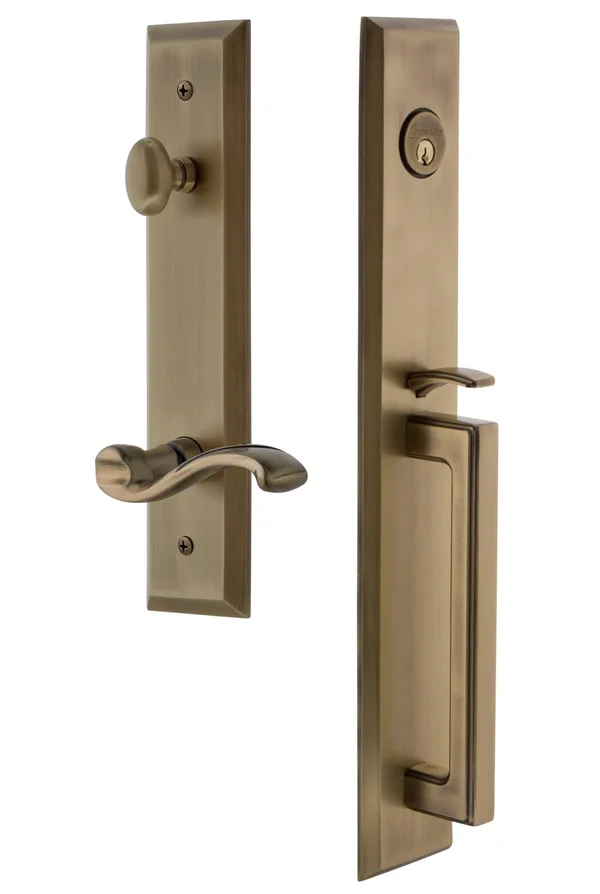 Grandeur Hardware Fifth Avenue One-Piece Handleset D Grip and Portofino Lever in Vintage Brass