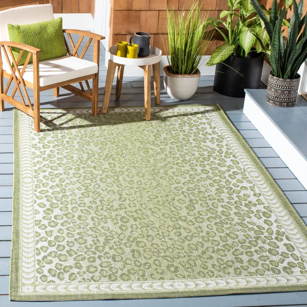 5&3x22 x 7&7x22 Rectangular Area Rug - Green, Safavieh