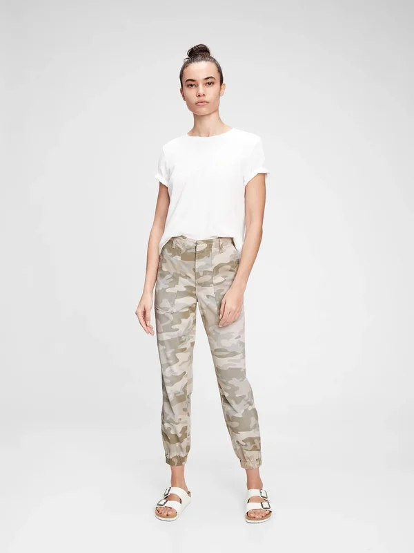 Gap Women's Girlfriend Utility Joggers with Washwell Green & Grey Camo Petite Size 2